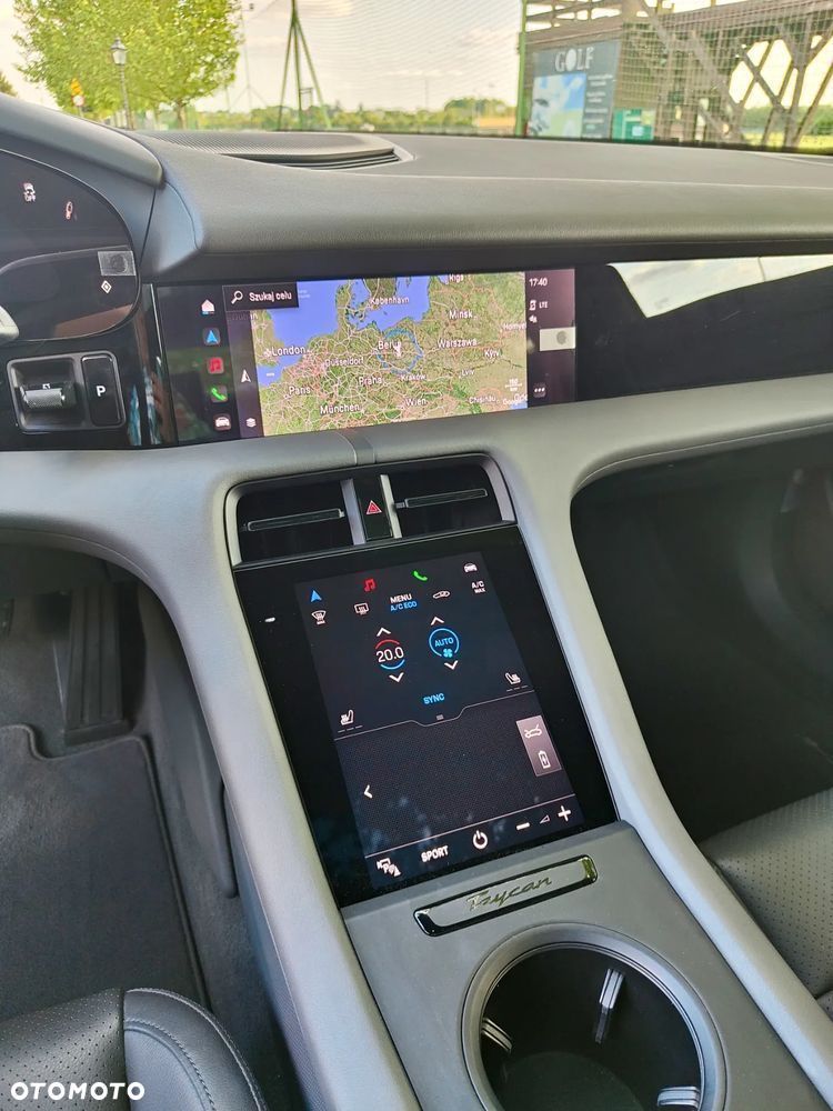 Porsche Taycan Performance Plus - 18