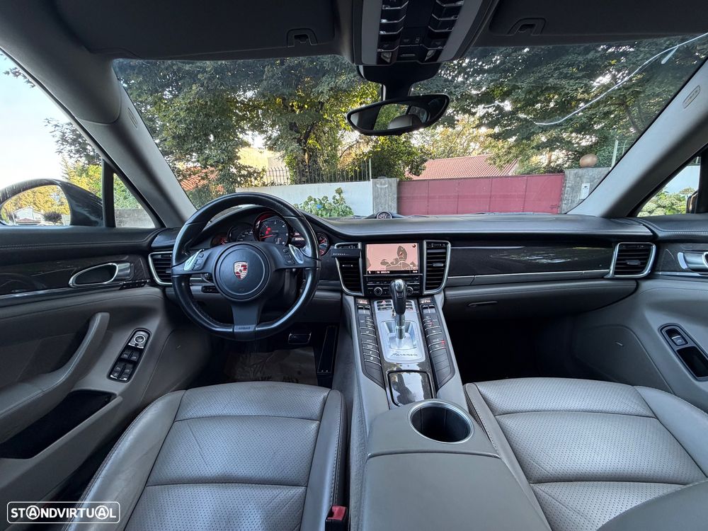 Porsche Panamera Platinum Edition - 18