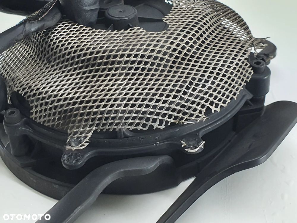 WENTYLATOR CHLODNICY WIATRAK  DUCATI DIAVEL - 19