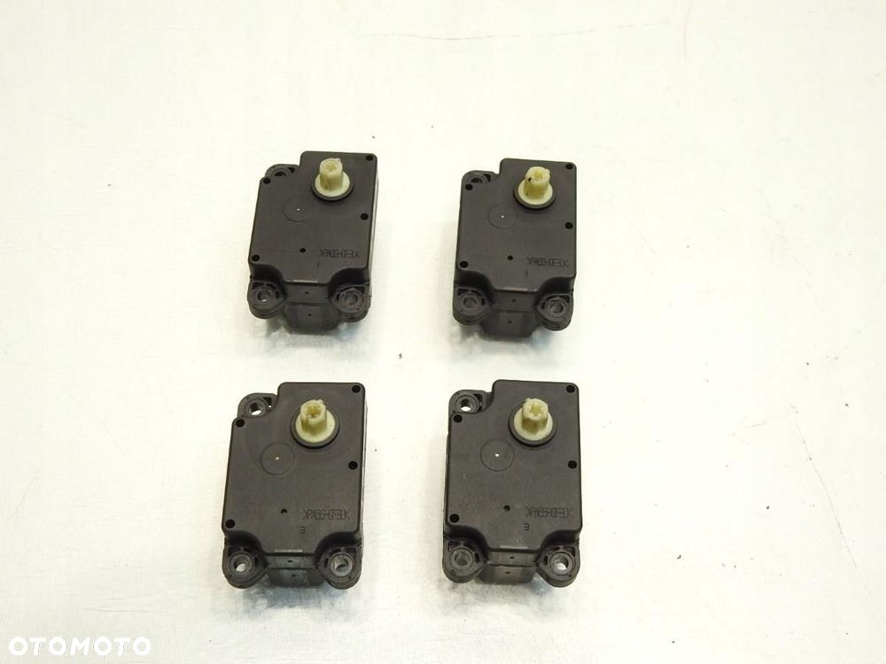 SILNICZEK NAGRZEWNICY VOLVO XC60 I 6G9N-19E616-BA - 5