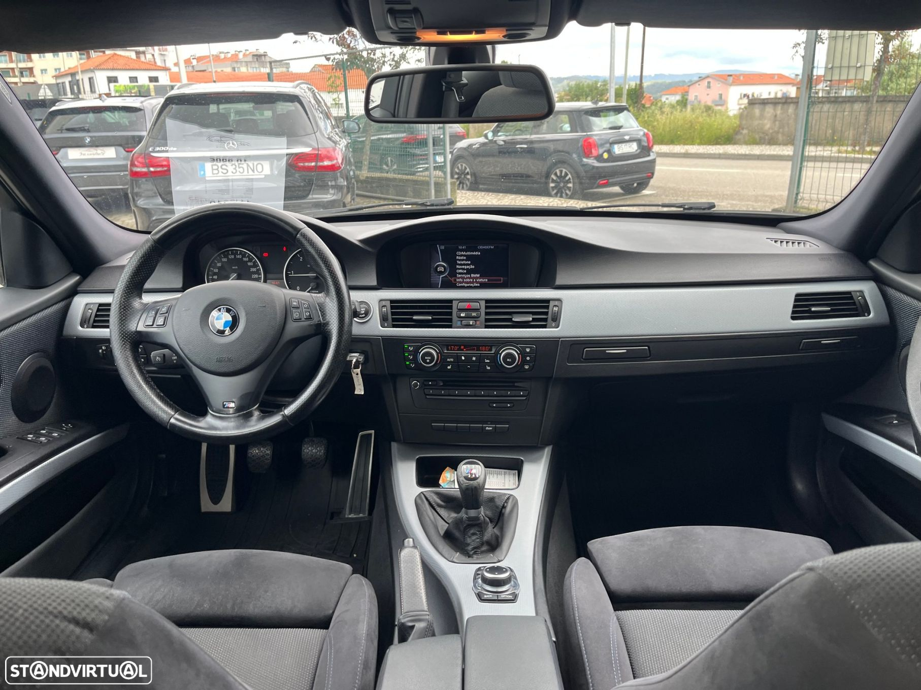 BMW 318 d Touring Pack M - 16