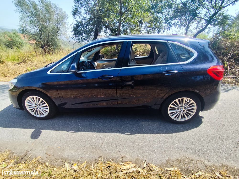 BMW 218 Active Tourer d Line Luxury - 3
