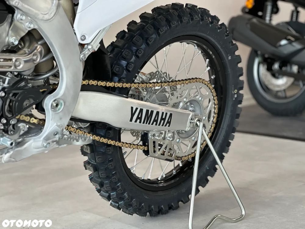 Yamaha YZ - 11