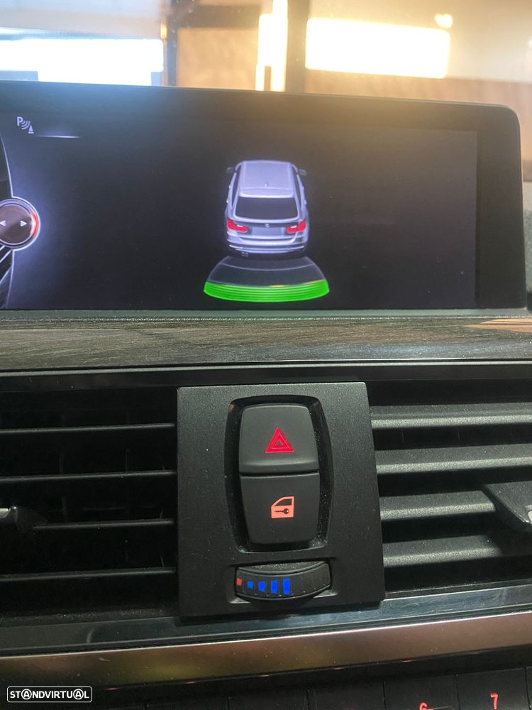 BMW 318 d Line Luxury - 16