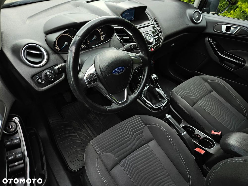Ford Fiesta 1.0 EcoBoost Titanium - 23