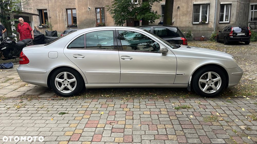 Mercedes-Benz Klasa E - 4