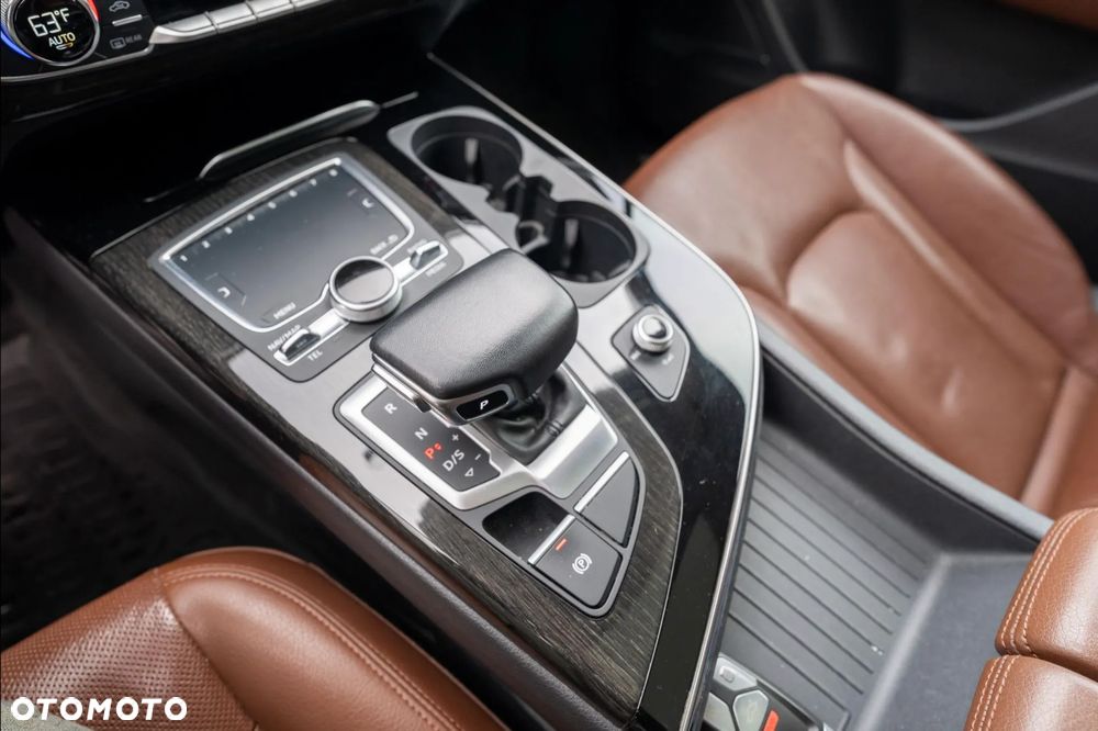 Audi Q7 - 17