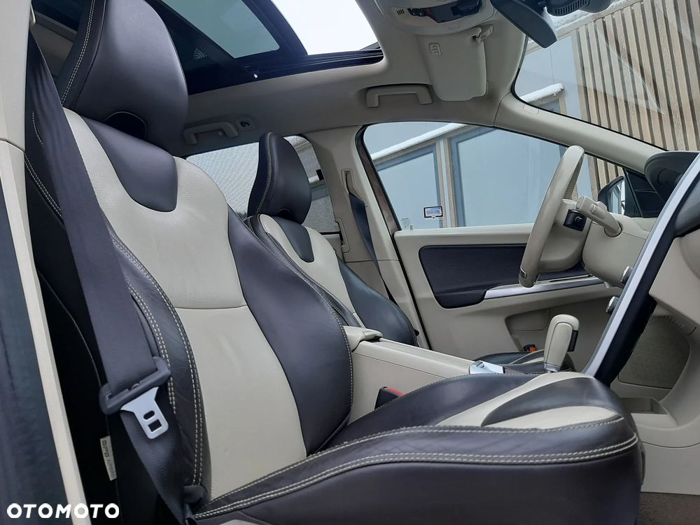 Volvo XC 60 2.4D Summum - 30