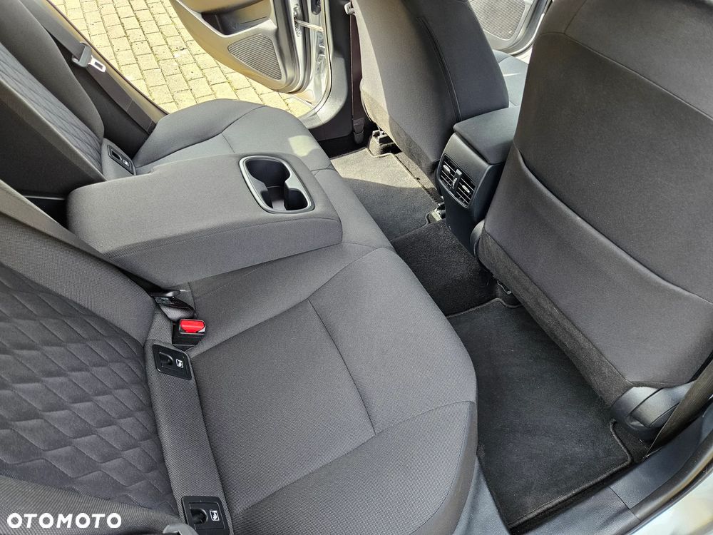 Toyota Corolla 1.5 Comfort - 29