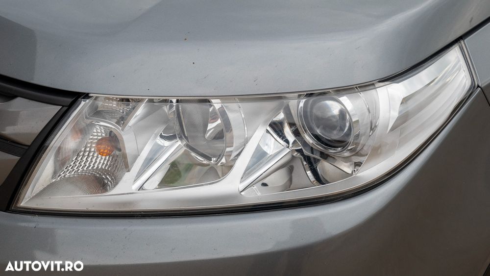 Suzuki Vitara 1.6 Passion - 11