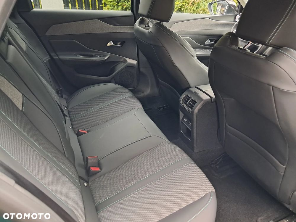 Peugeot 308 BlueHDi 130 EAT8 Stop & Start Allure Pack - 12