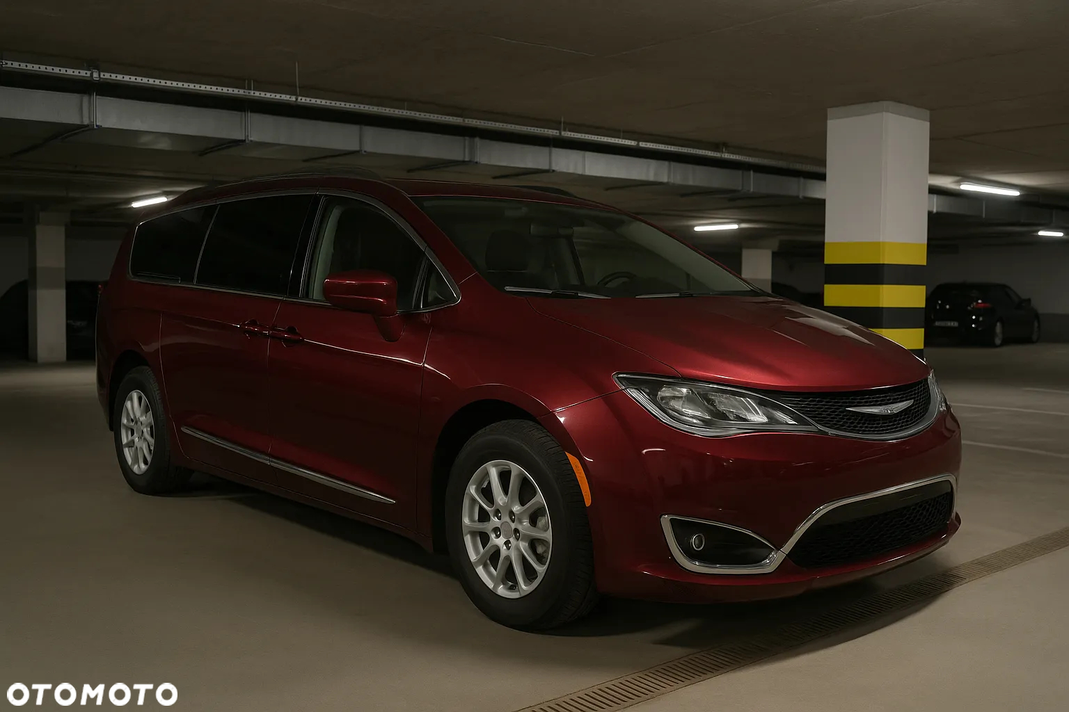 Chrysler Pacifica - 2