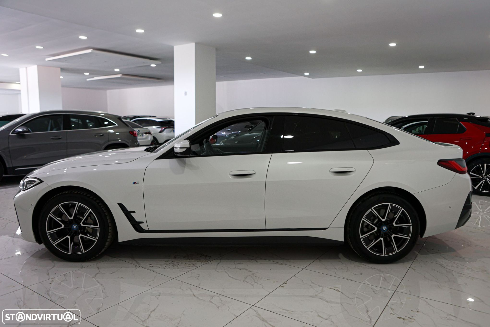 BMW i4 eDrive40 - 11