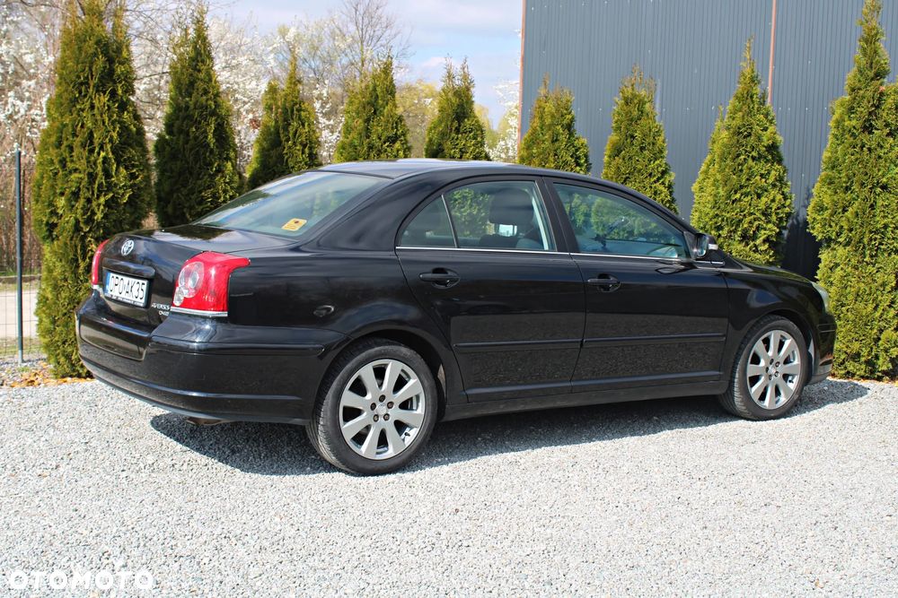 Toyota Avensis 2.0 D-4D Luna - 18
