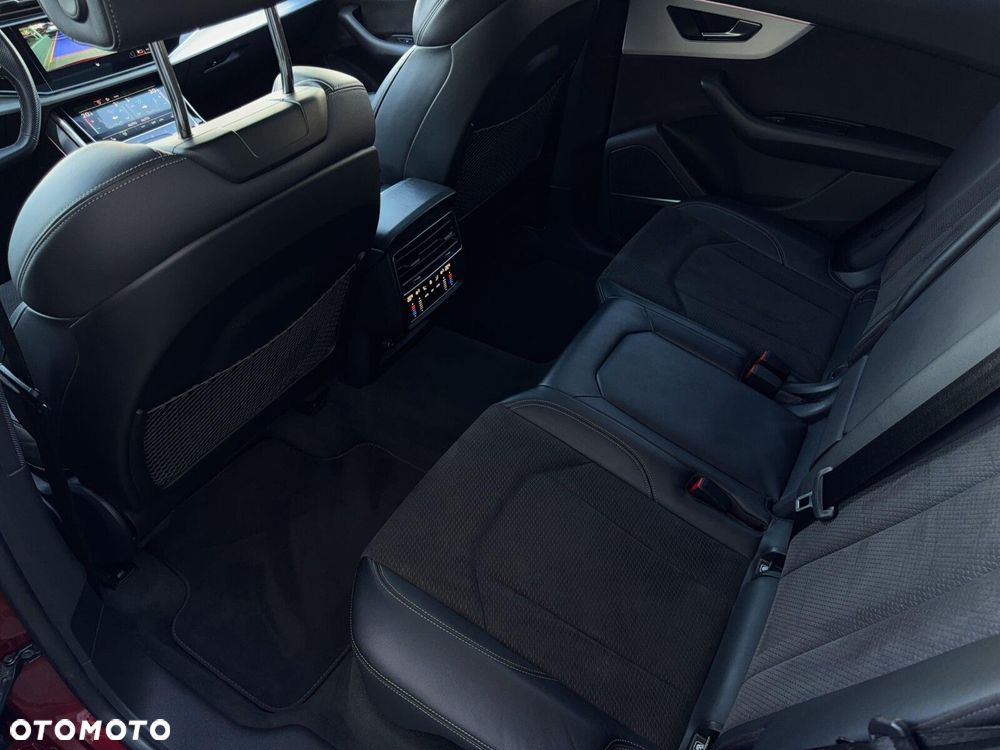 Audi SQ8 - 13