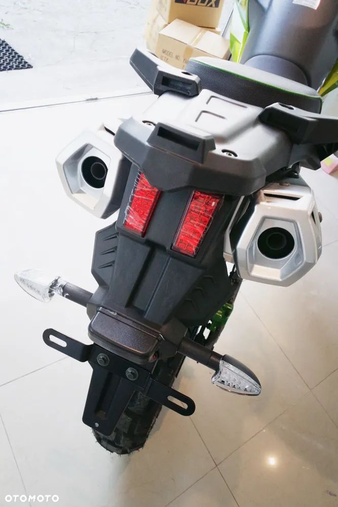 Barton Hyper - 9