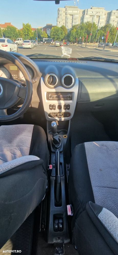Dacia Sandero 1.6 MPI Laureate - 11
