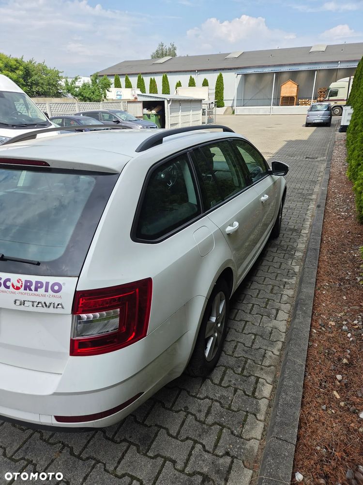 Skoda Octavia 1.5 TSI ACT Ambition - 6