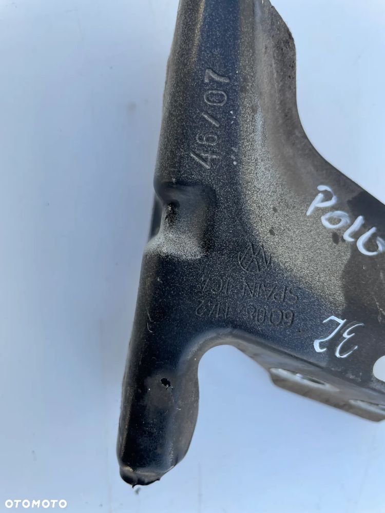 Wspornik mocowanie błotnika lewy prawy przód vw Polo 9N IV 6Q0821141 6Q0821142 - 7