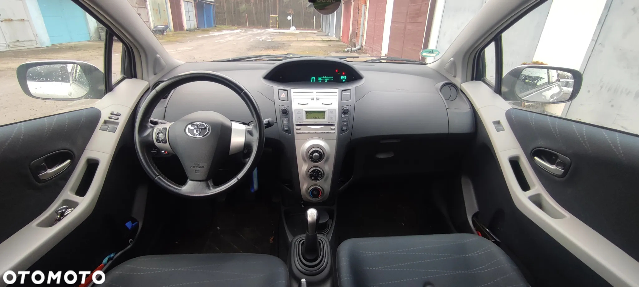 Toyota Yaris 1.3 Luna A/C - 4