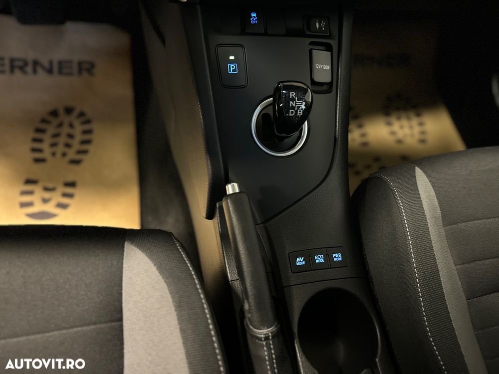 Toyota Auris 1.8 VVT-i Automatik Team Deutschland - 16