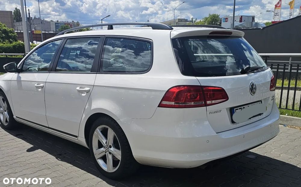Volkswagen Passat 2.0 TDI Comfortline - 5