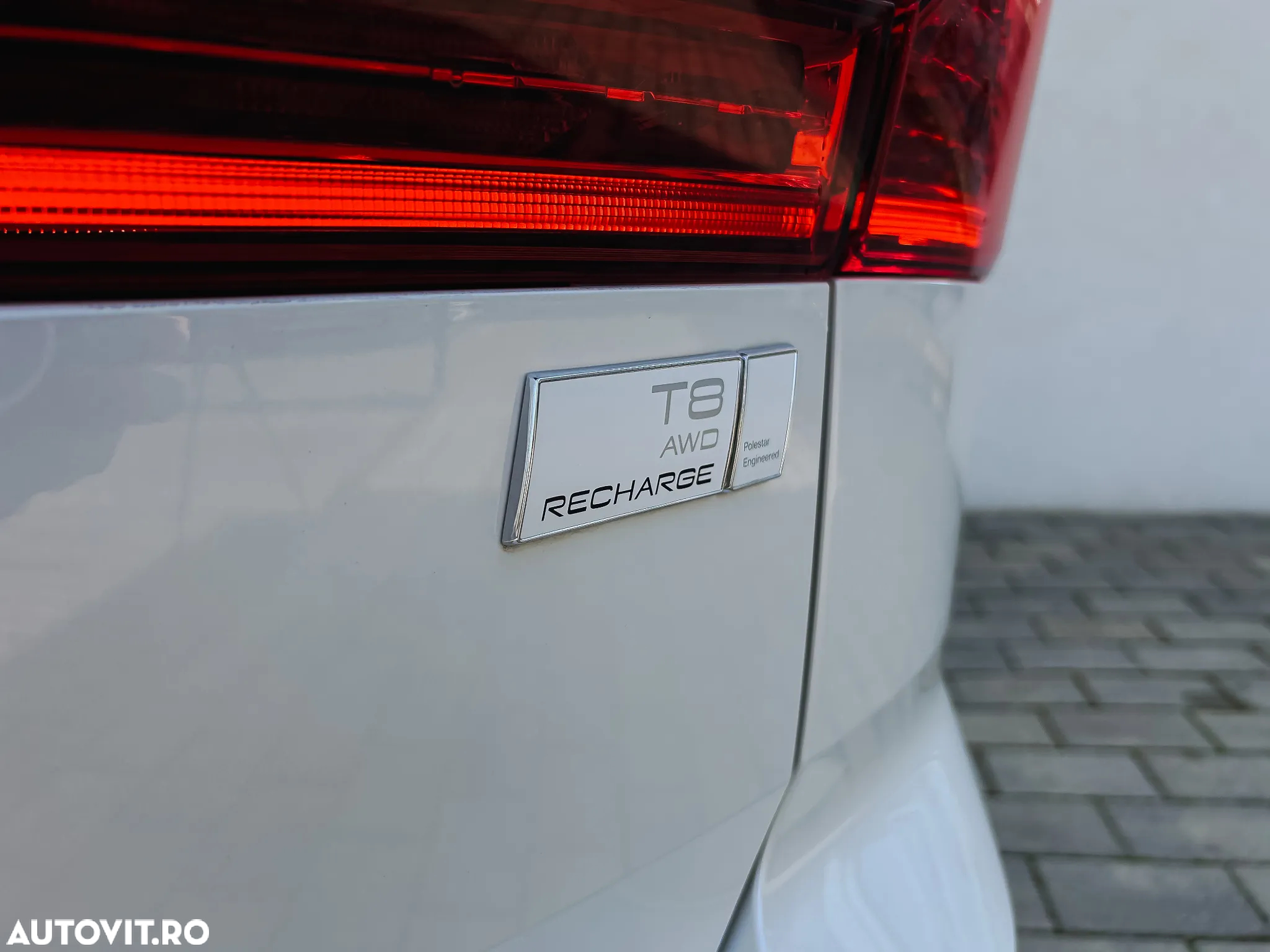 Volvo XC 60 Recharge T8 AWD AT Ultimate Dark - 9
