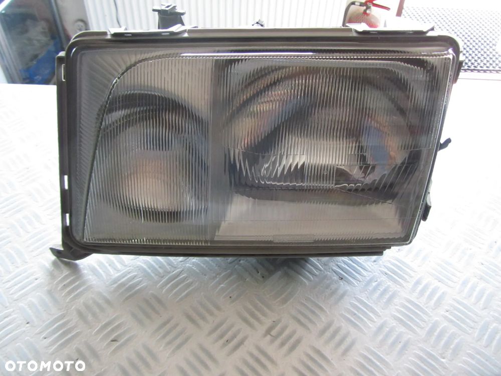 lampa 1248203357 - 1