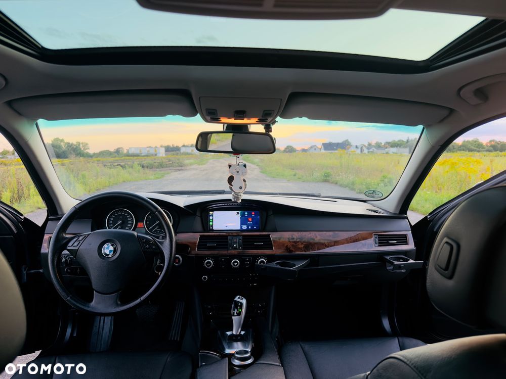 BMW Seria 5 530i - 11