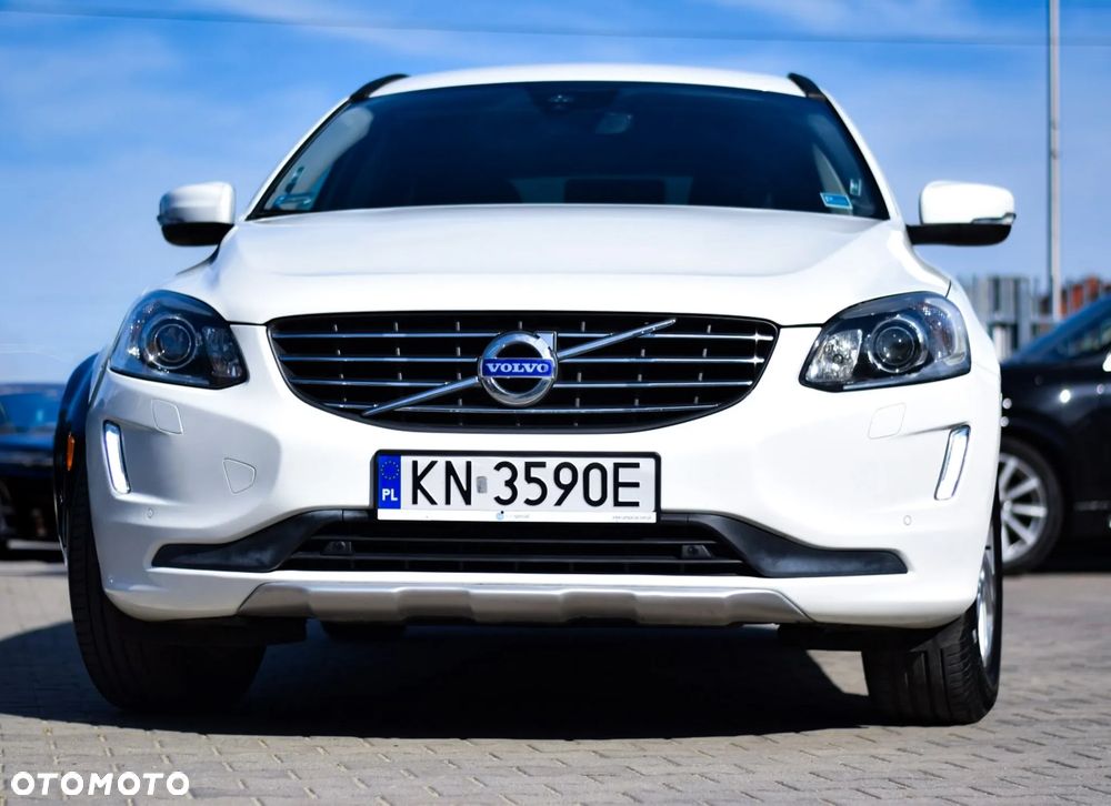 Volvo XC 60 D4 AWD Momentum - 2