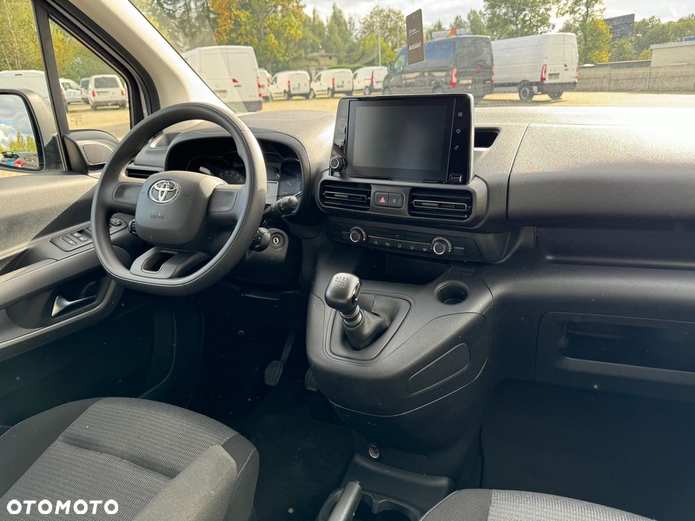Toyota Proace City Verso 1.5 D-4D Business - 30