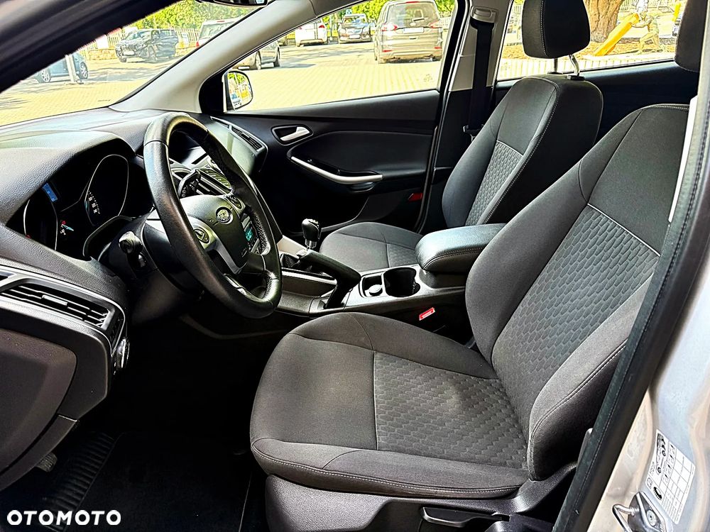 Ford Focus 1.6 TDCi DPF Start-Stopp-System Titanium - 16