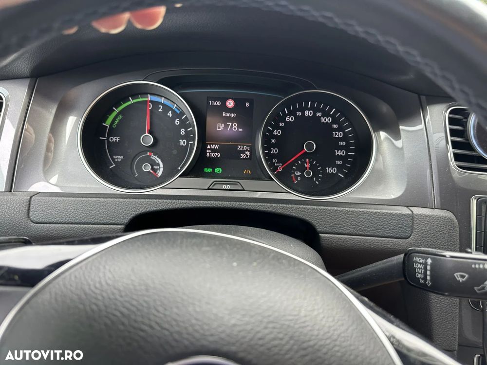 Volkswagen Golf e-Golf - 23