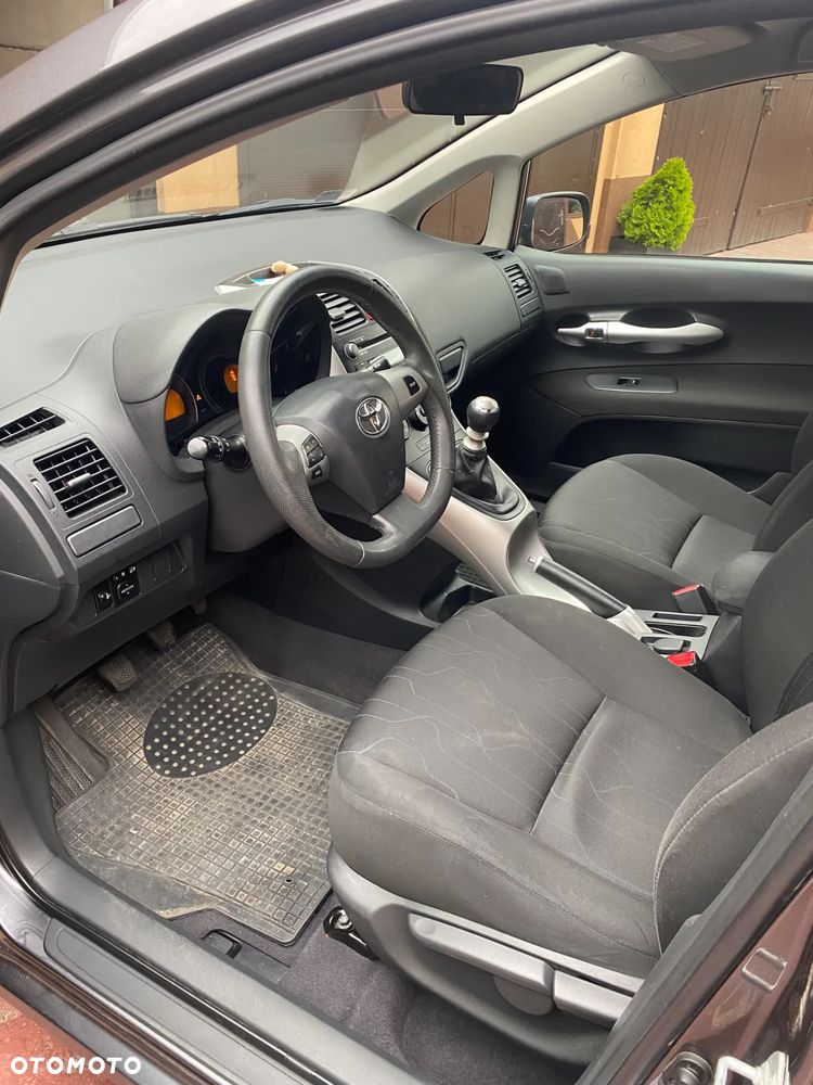 Toyota Auris 1.33 VVT-i Life Comfort - 4