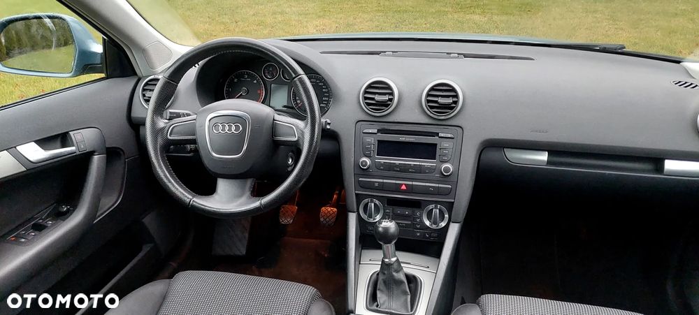 Audi A3 Sportback 2.0 TDI DPF Attraction - 27