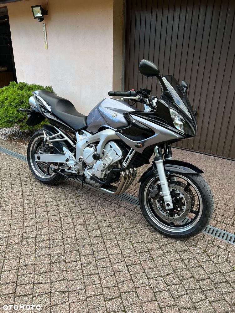 Yamaha FZ6 - 9