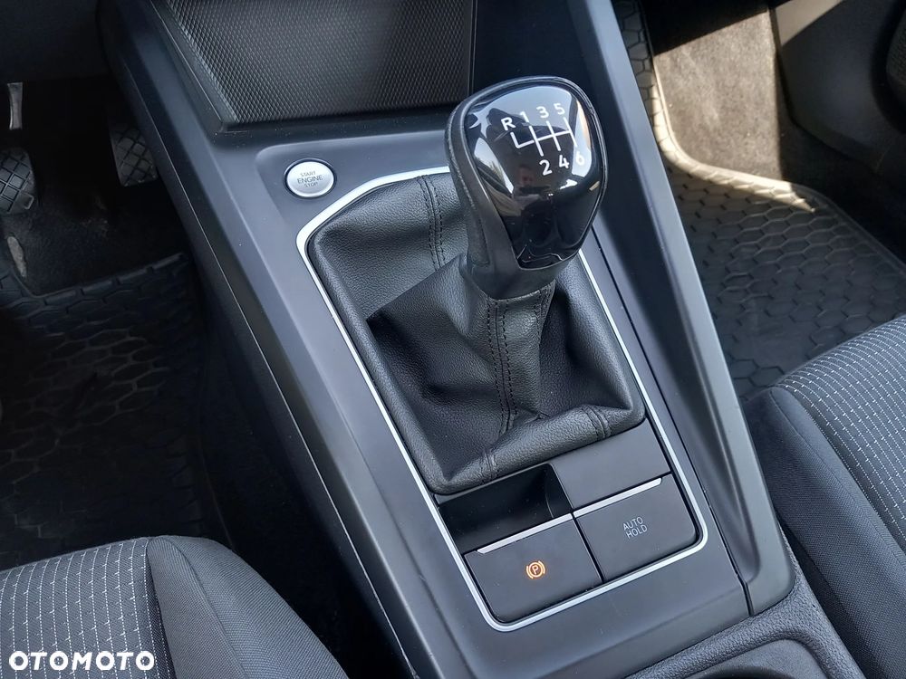 Volkswagen Golf 1.0 TSI - 19