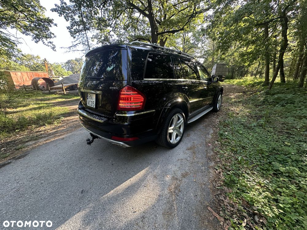 Mercedes-Benz GL - 4
