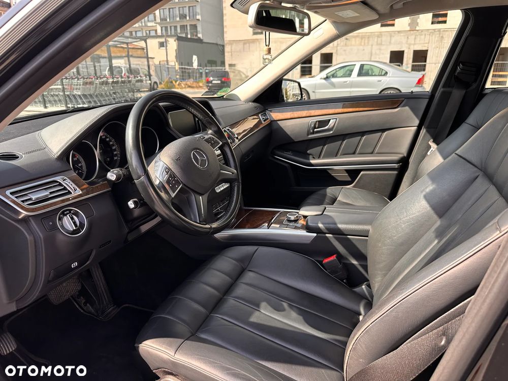Mercedes-Benz Klasa E 250 Elegance - 5