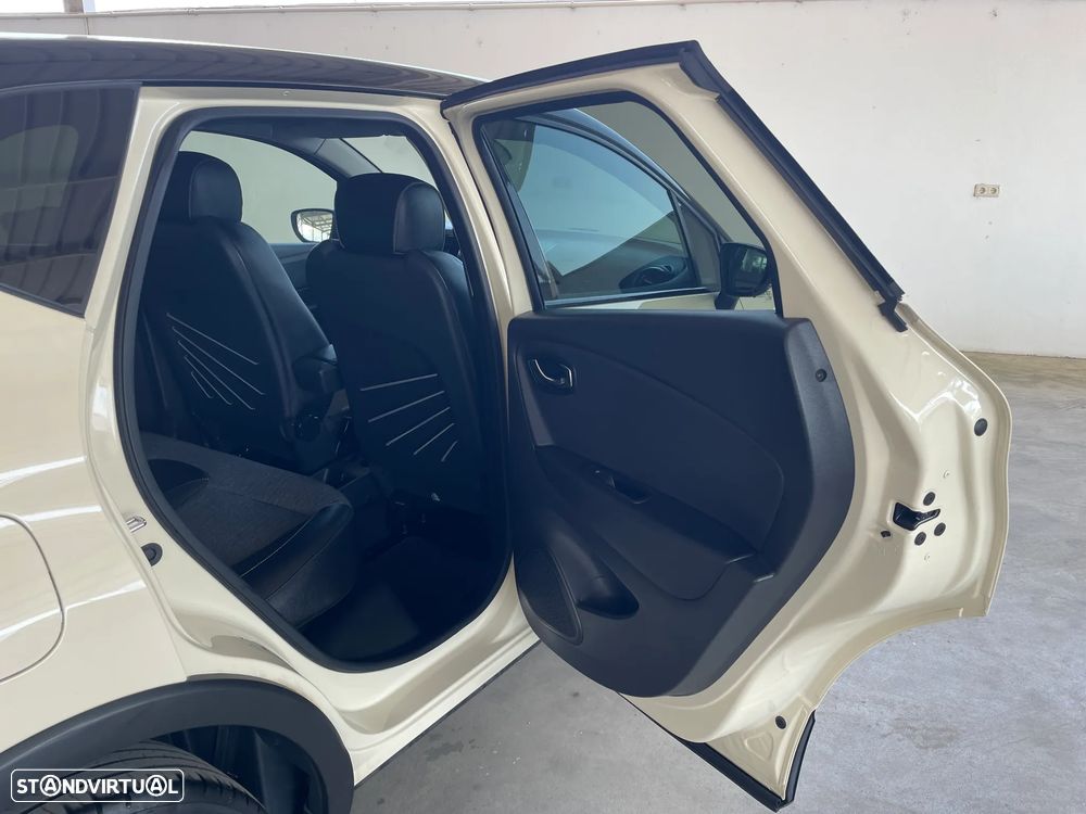 Renault Captur 1.3 TCe Exclusive - 18