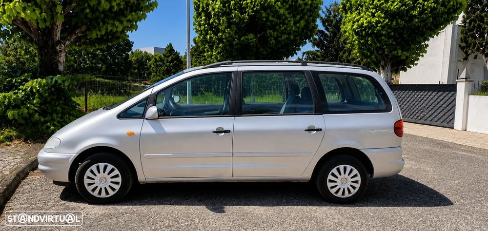VW Sharan 1.9 TDi CL 5L - 4