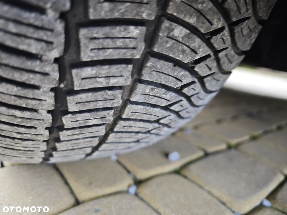 Ford Kuga 2.0 TDCi 4x4 Titanium - 18