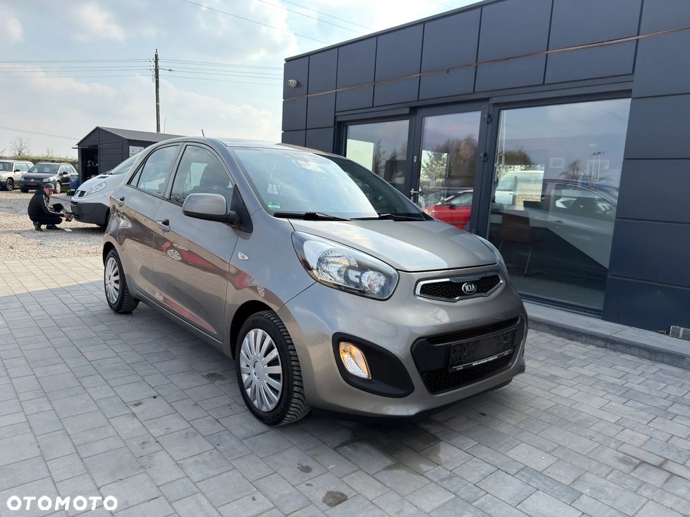 Kia Picanto 1.0 Fifa World Cup Edition - 2