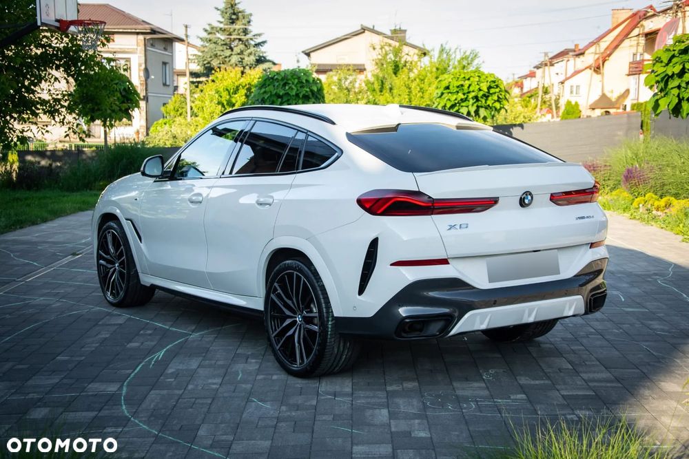 BMW X6 xDrive40d mHEV - 8
