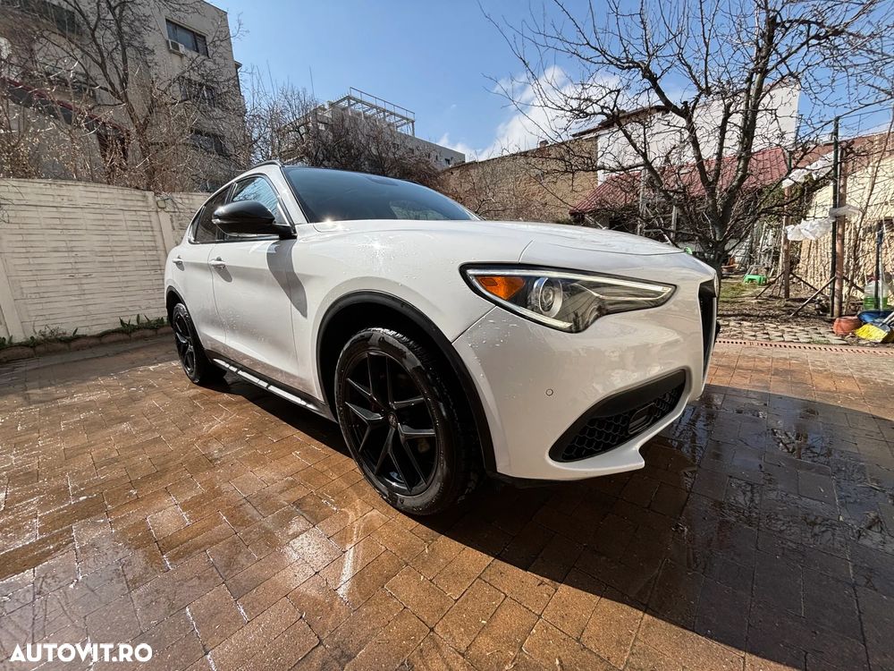 Alfa Romeo Stelvio 2.0 Turbo 16V AT8-Q4 Ti - 1