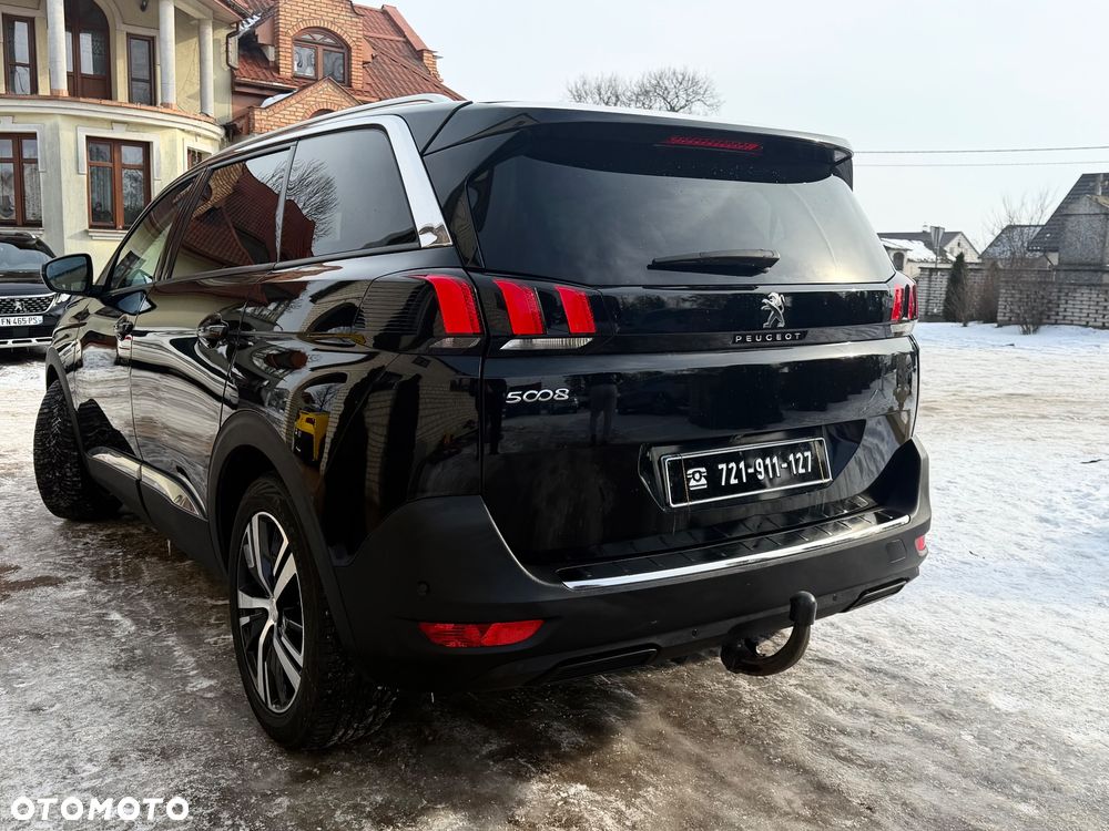 Peugeot 5008 - 10