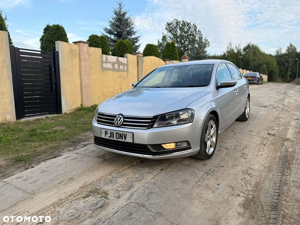 Volkswagen Passat 2.0 TDI BlueMotion Technology Exclusive - 19