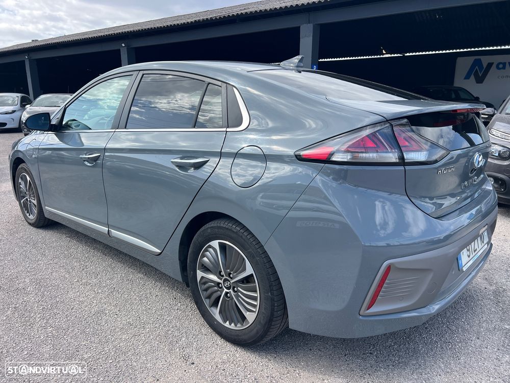 Hyundai Ioniq 1.6 GDI HEV Hybrid Tech - 12