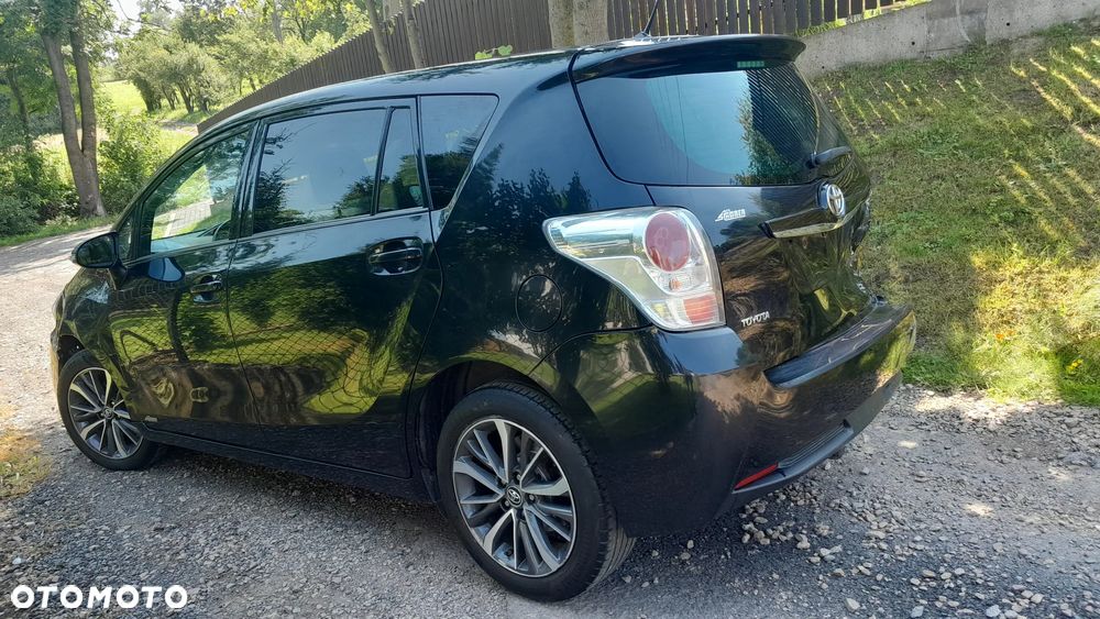 Toyota Verso - 3