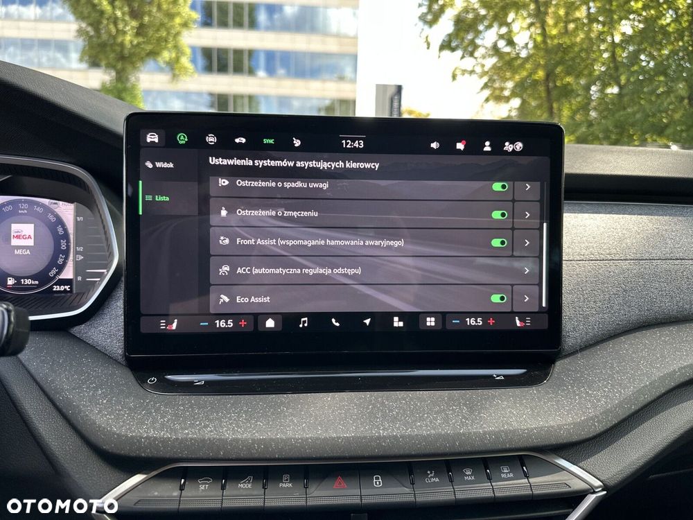 Skoda Octavia 1.5 TSI mHEV Selection DSG - 20
